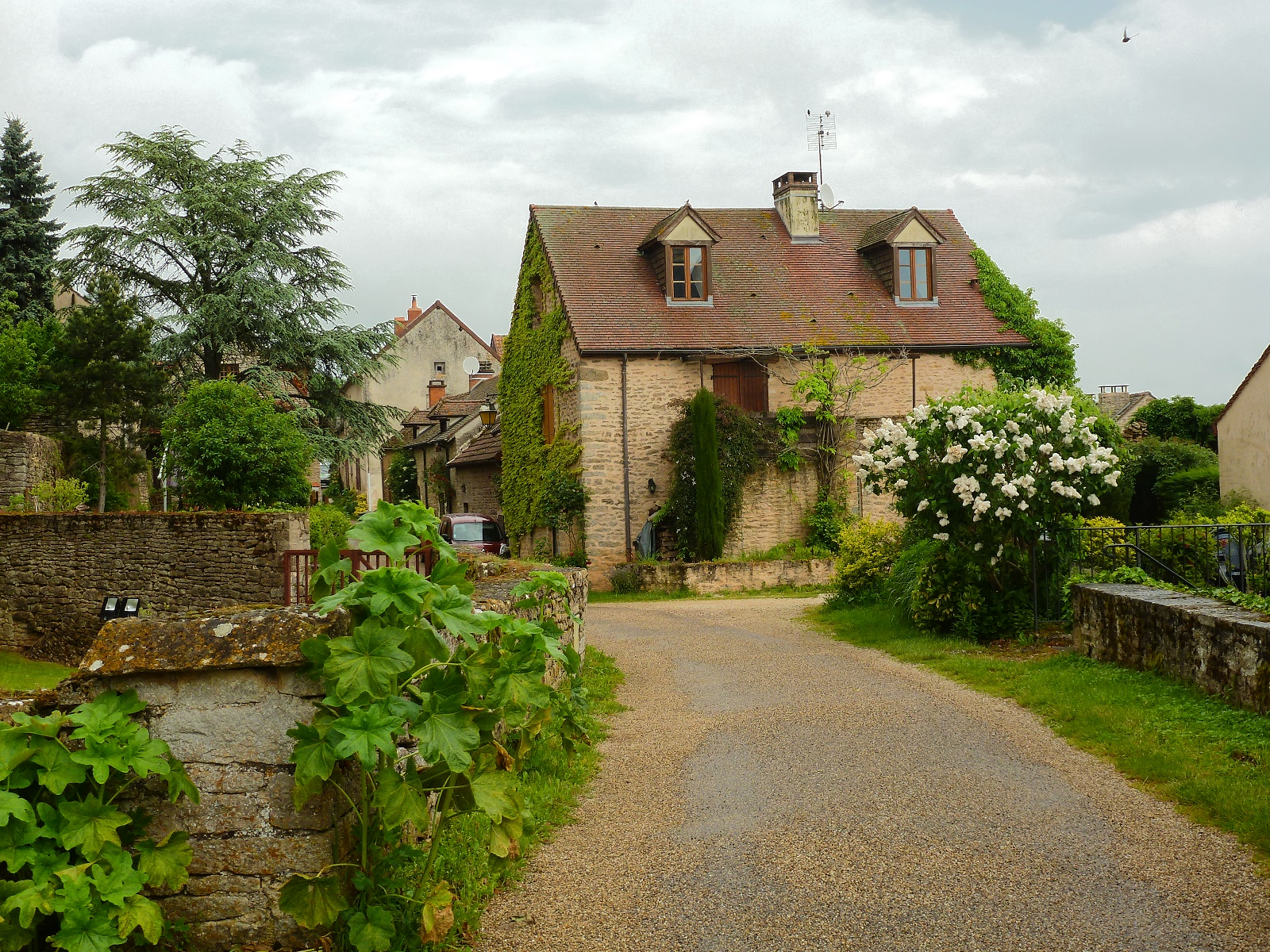 chateauneuf en auxois